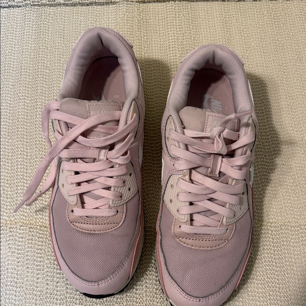 Nike Air Max 90 sneakers 8.5 Women’s